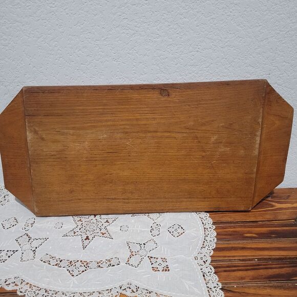 Vtg hand carved wooden serving tray with floral motif MCM India Mid Century - Picture 7 of 9